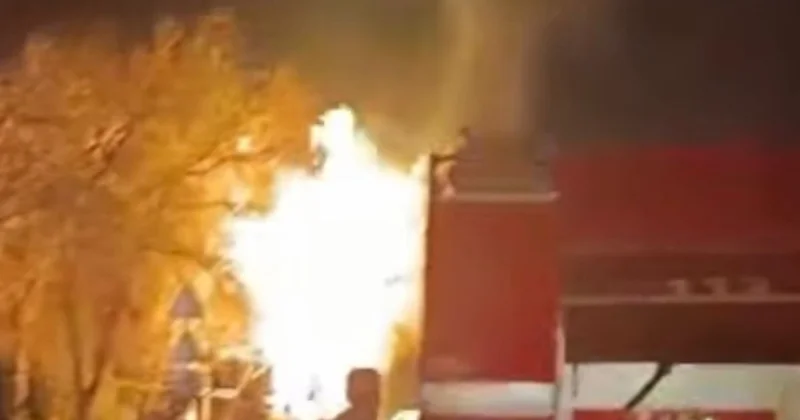 Paytaxtda qəza güclü yanğına səbəb oldu