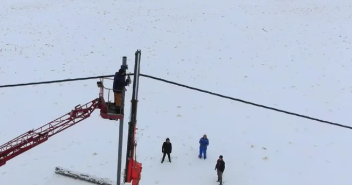“Azərişıq” ASC Kəlbəcərdə yenidənqurma işlərini davam etdirir VİDEO
