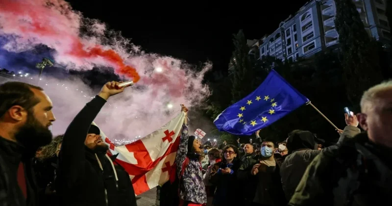 Gürcüstanda aksiyalarla bağlı sərt tələblər qüvvəyə minib