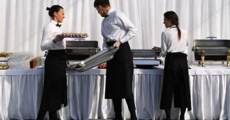 Азербайджан может пересмотреть правила сервисного сбора в ресторанах