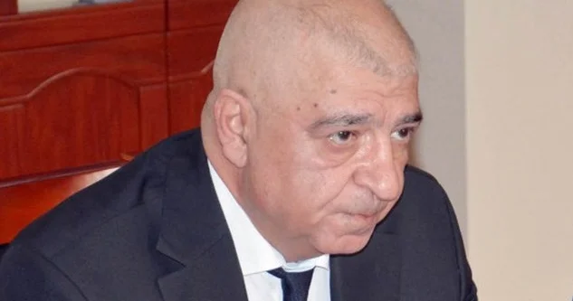 Vəzifəsindən azad edilən Şahin Əliyev: o da Mehdiyevi tərifləmişdi