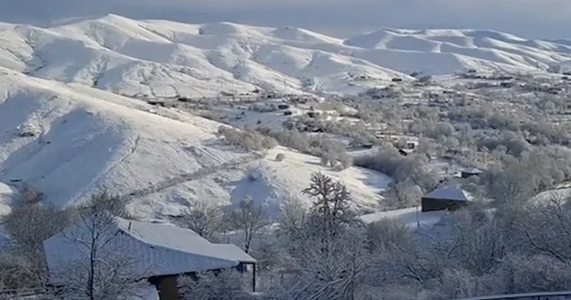 Şahdağa 5 sm qar yağdı