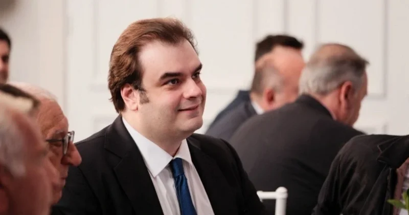 Yunanıstanlı nazir Avroqrupun sədri seçilib