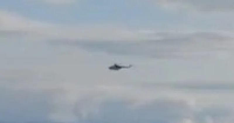 МЧС подключило вертолет к поискам рыбаков в Каспии видео