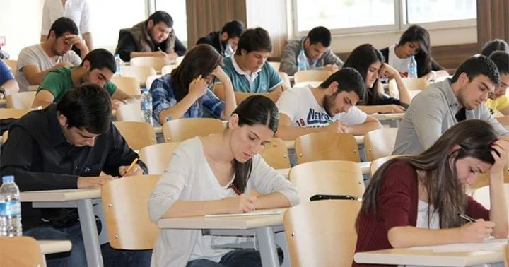 Azərbaycan universitetlərində ödənişli təhsil LƏĞV OLUNUR?