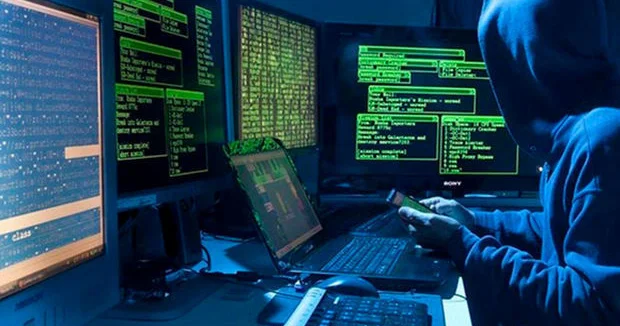 Hakerlər bu sisteminin tərtibatçısını sındırdı KONKRET