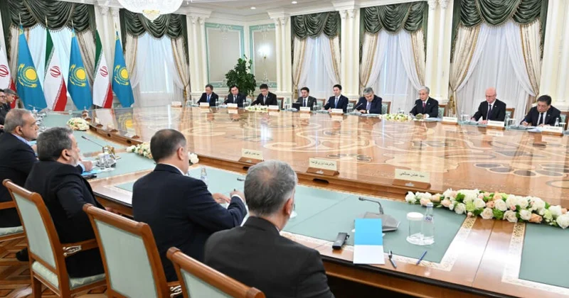 Казахстан и Иран обсудили развитие портовой инфраструктуры на Каспийском море