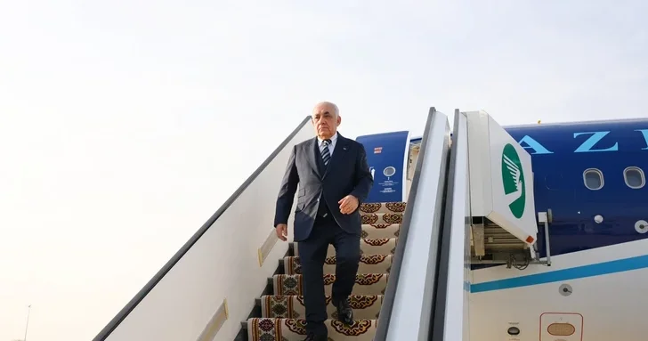 Премьер министр Али Асадов прибыл с рабочим визитом в Туркменистан