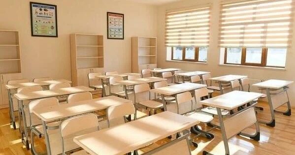 SON DƏQİQƏ! Bakıda 8 şagirdin saqqızdan ZƏHƏRLƏNDİYİ ehtimal olunur