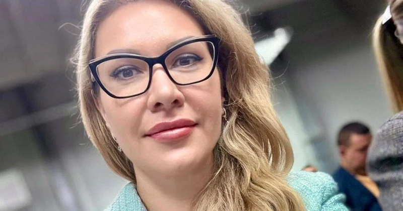 Xanım mer şəhər şurasının KATİBİNİ DÖYDÜ