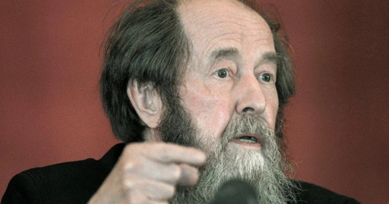 Həbs edilən, sürgün olunan, xərçəngdən sağalan Nobel mükafatçısı Onun köməkçisi niyə özünü asmışdı?