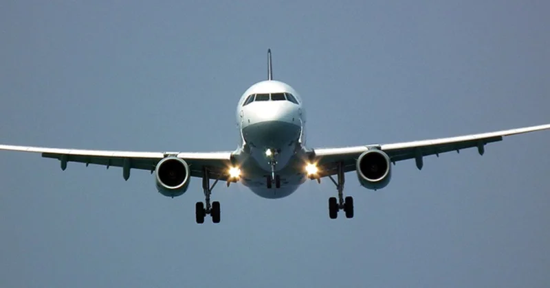 Пашинян не смог приземлиться в Москве обновлено 10:46