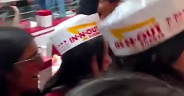 Американская фастфуд сеть изъяла из системы один из заказов ВИДЕО
