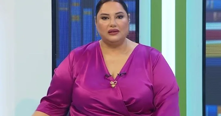 Direktor uşaqları yağışda saxlayıb, içəri buraxmır