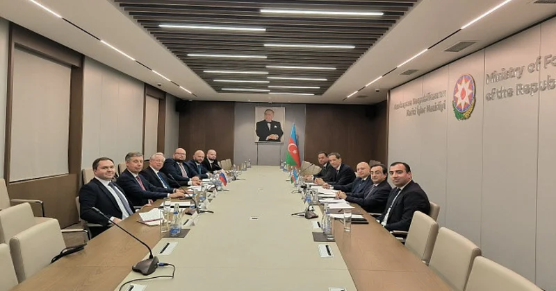 В Баку проведены азербайджано российские политконсультации