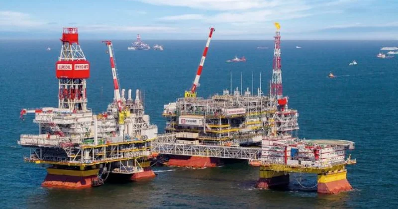 KİV: Ukrayna dronları ilk dəfə Rusiyanın Xəzərdə neft platformasına zərbə endirib