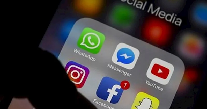 16 yaşdan aşağı şəxslərin sosial şəbəkələrdən istifadəsi qadağan olunur? Ekspertdən AÇIQLAMA