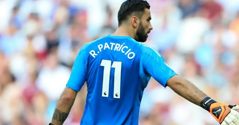 Avropa çempionu karyerasını bitirdi