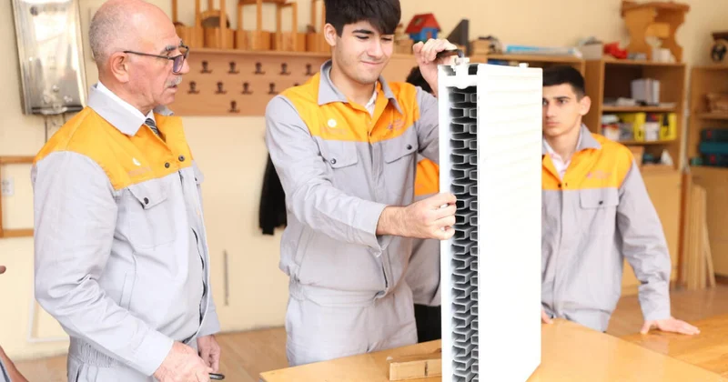 Yeni peşə təhsil müəssisələrinin yaradılması gələcək üçün nələr vəd edir? RƏY