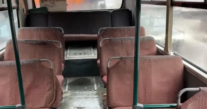 Çirkli və sınıq avtobuslar: Sərnişin daşınmasında ciddi problem VİDEO