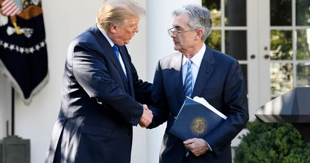 Tramp FED i yenə tənqid etdi: Bu, yetərli deyil