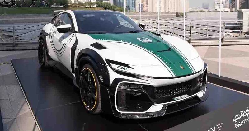 Dubay polisində Mansory tərəfindən tüninq edilmiş Ferrari peyda olub
