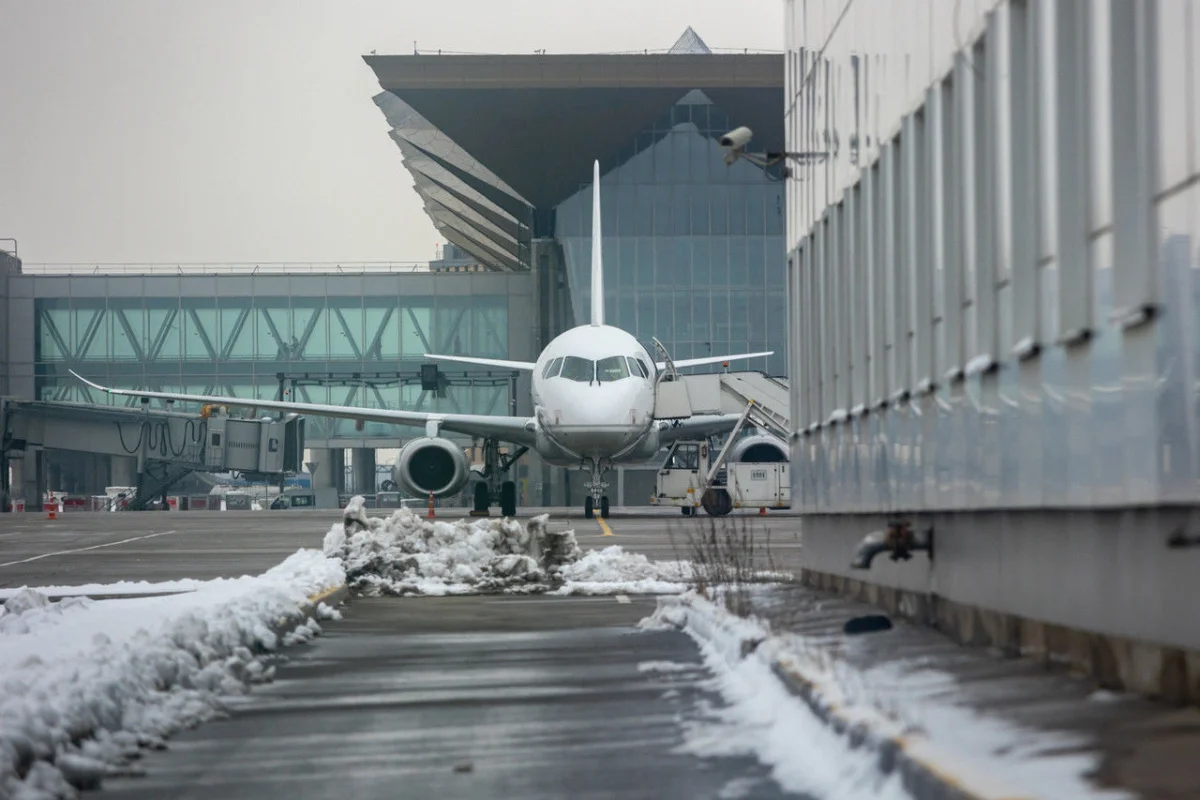 Закрыт аэропорт Петербурга Haqqin