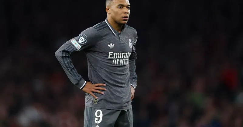 Мбаппе обратился к Алонсо после увольнения тренера из Реала