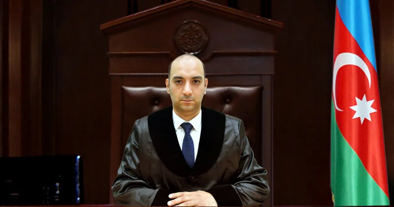 Azərbaycanda hakim özü özünə etiraz etdi
