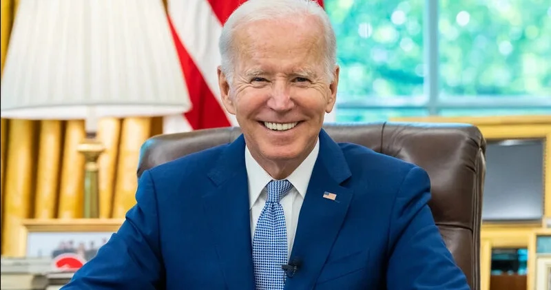 Jurnalist müsahibə üçün zəng etdi, Bayden nömrəsini dəyişdi