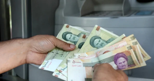 İran rialı yeni antirekord qırdı