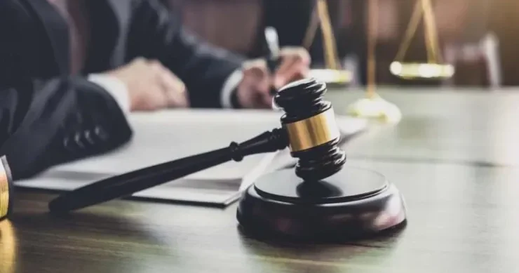 Polis bölməsinin həyətində qanlı əllərimi yuyub... Sələmçi qadını öldürən Elçinin MƏHKƏMƏSİ