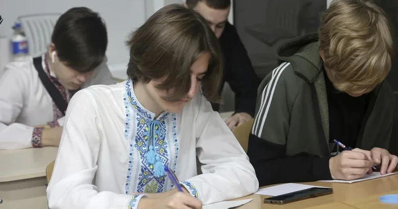 Ukraynada özəl məktəblərdə rus dilində tədris qadağan edilə bilər