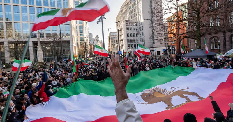 İranda nə baş verəcək: Zərbə, çevriliş, yoxsa?