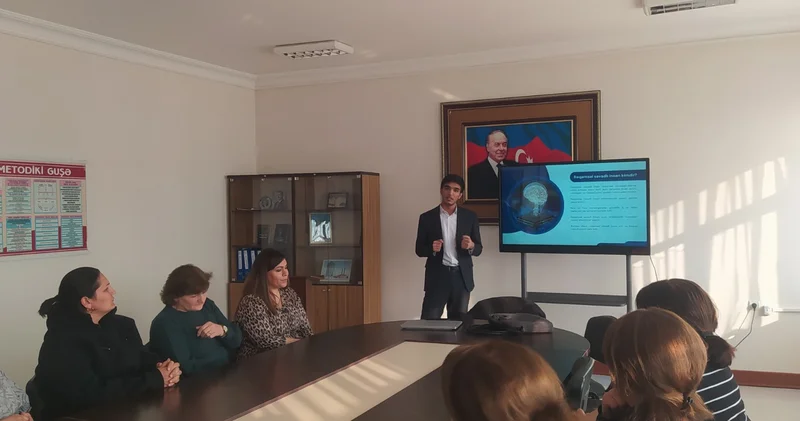 Ümumi təhsil müəssisələrində rəqəmsal savadlılıq üzrə təlimlərə start verilib