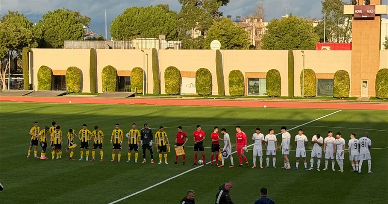 LIVE: Карабах за 10 минут в третий раз забивает Нефтчи