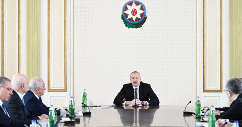 Prezident müşavirə keçirdi Bu məsələlər müzakirə olundu (FOTOLAR)