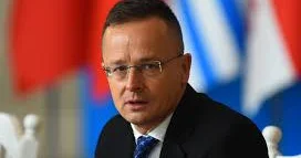 “Macarıstanın Ukraynanı maliyyələşdirmək niyyəti yoxdur” XİN başçısı