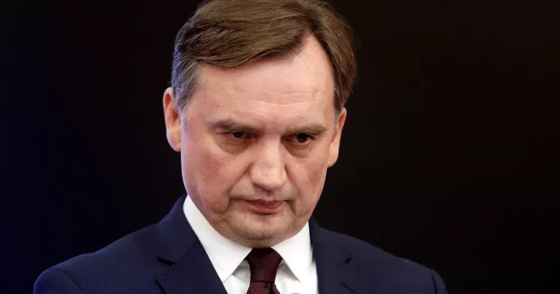 Экс министр юстиции Польши получил убежище в Венгрии