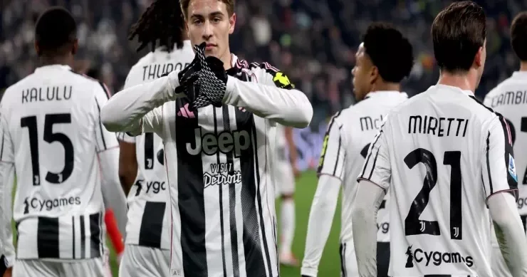 Yuventus öz meydanında Kremoneze ni darmadağın etdi