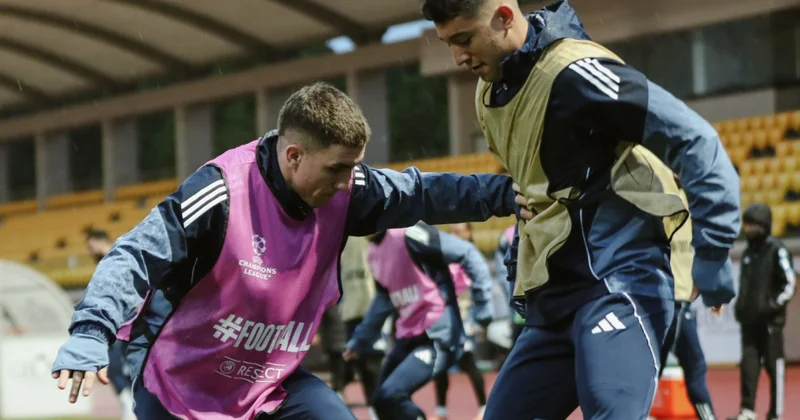 Азербайджанские футбольные клубы проводят контрольные матчи в Турции