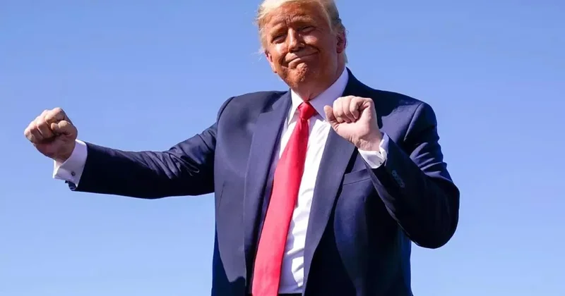 Tramp özünü Venesuela prezidenti “elan etdi” FOTO