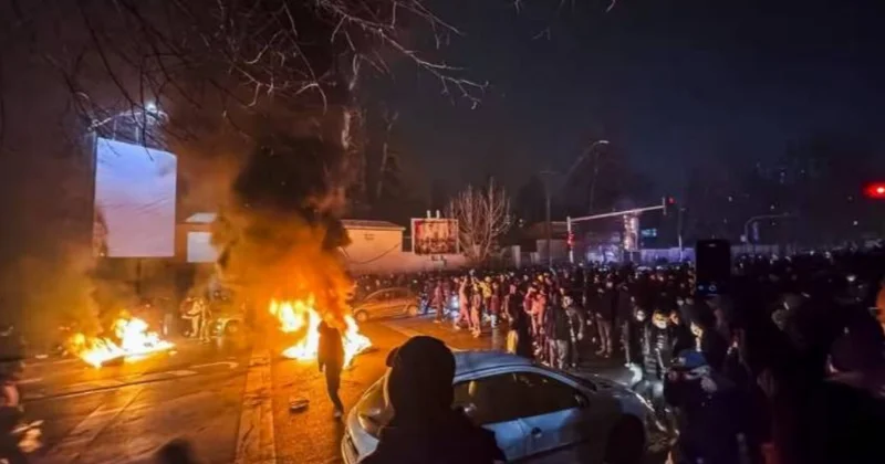 İranda aksiyalarda general və tanınmış rejissor öldürülüb