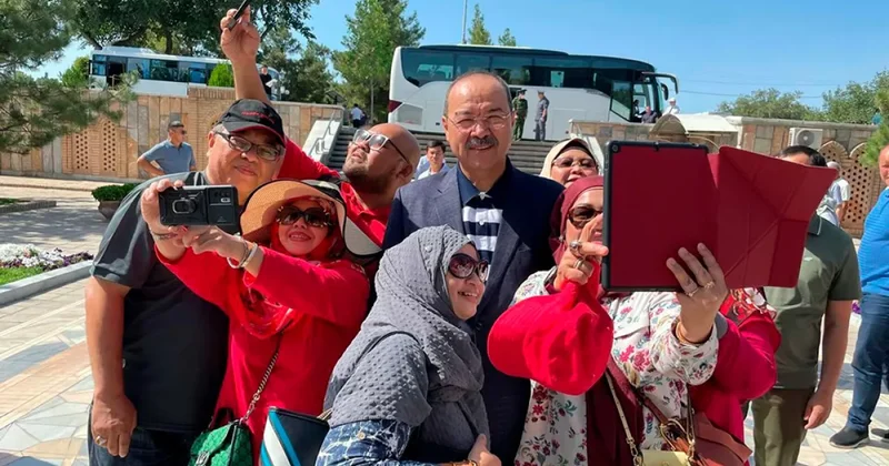 В Узбекистане будут платить турфирмам за паломников из Малайзии и Индонезии