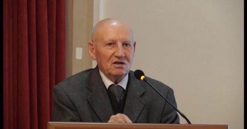 Ədəbiyyatımıza, elm və təhsilimizə təmannasız xidmət nümunəsi Məmməd Qocayev 85