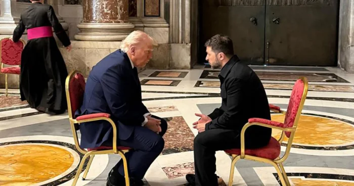 NYT: “Zelenskinin yeganə üstünlüyü Trampdır”