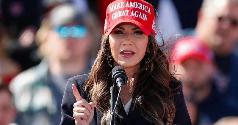 ABŞ Minneapolisdəki insidenti daxili terror aktı adlandırıb