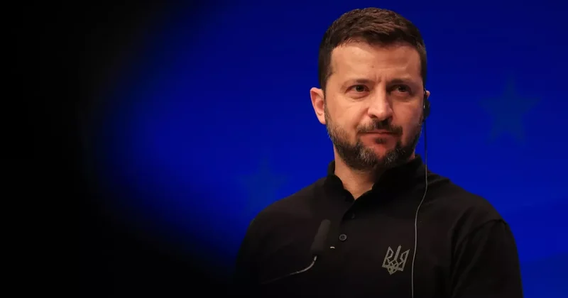 Новые законопроекты в Верховной раде: в Украине продлят военное положение и мобилизацию ФОТО