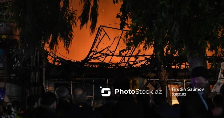 В Лянкяране сгорел двухэтажный дом