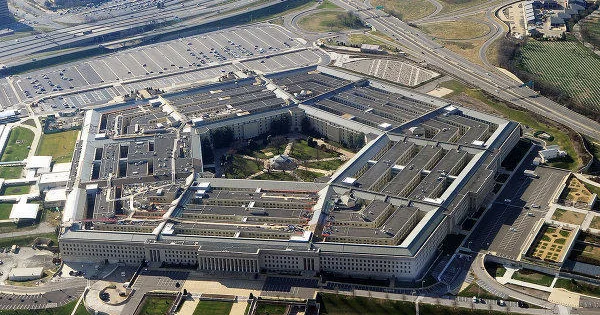 "Индекс пиццы" вырос на 1000%, тревожная активность в Вашингтоне